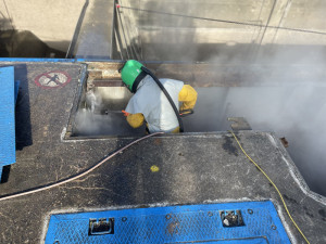 Tryskani ocelové konstrukce vodou
